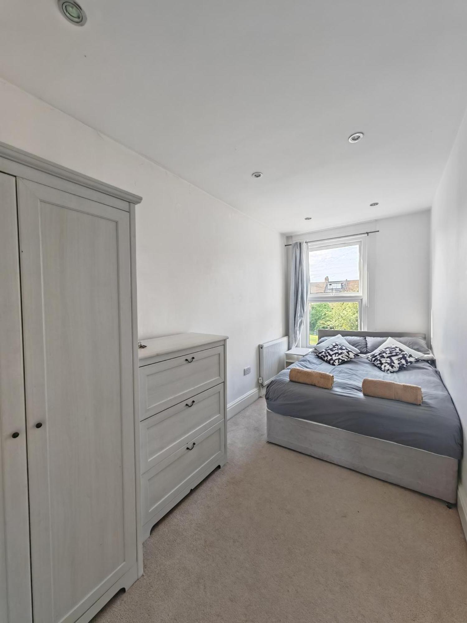 Spacious 3 Bedroom In *