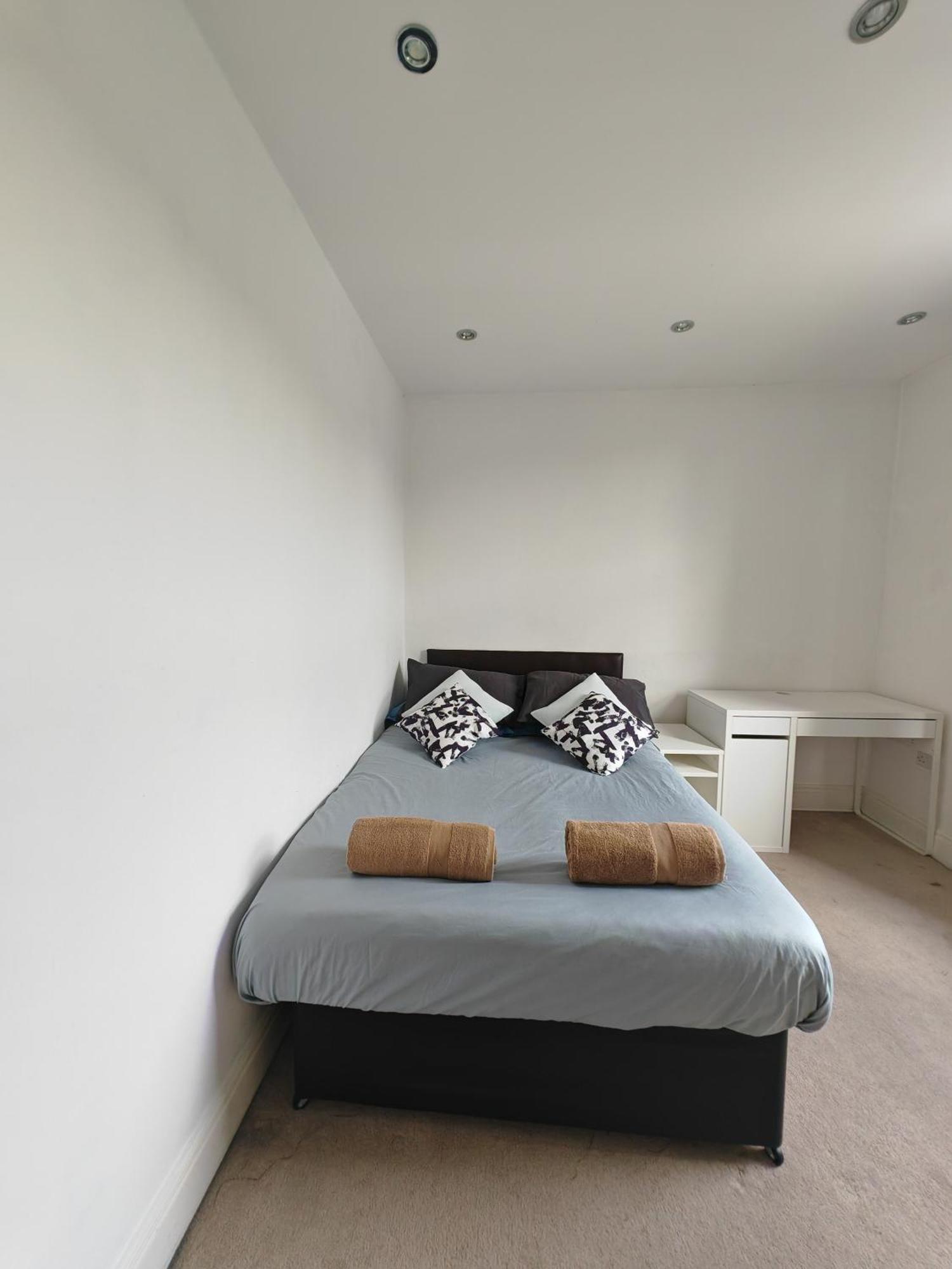 Spacious 3 Bedroom In Londres