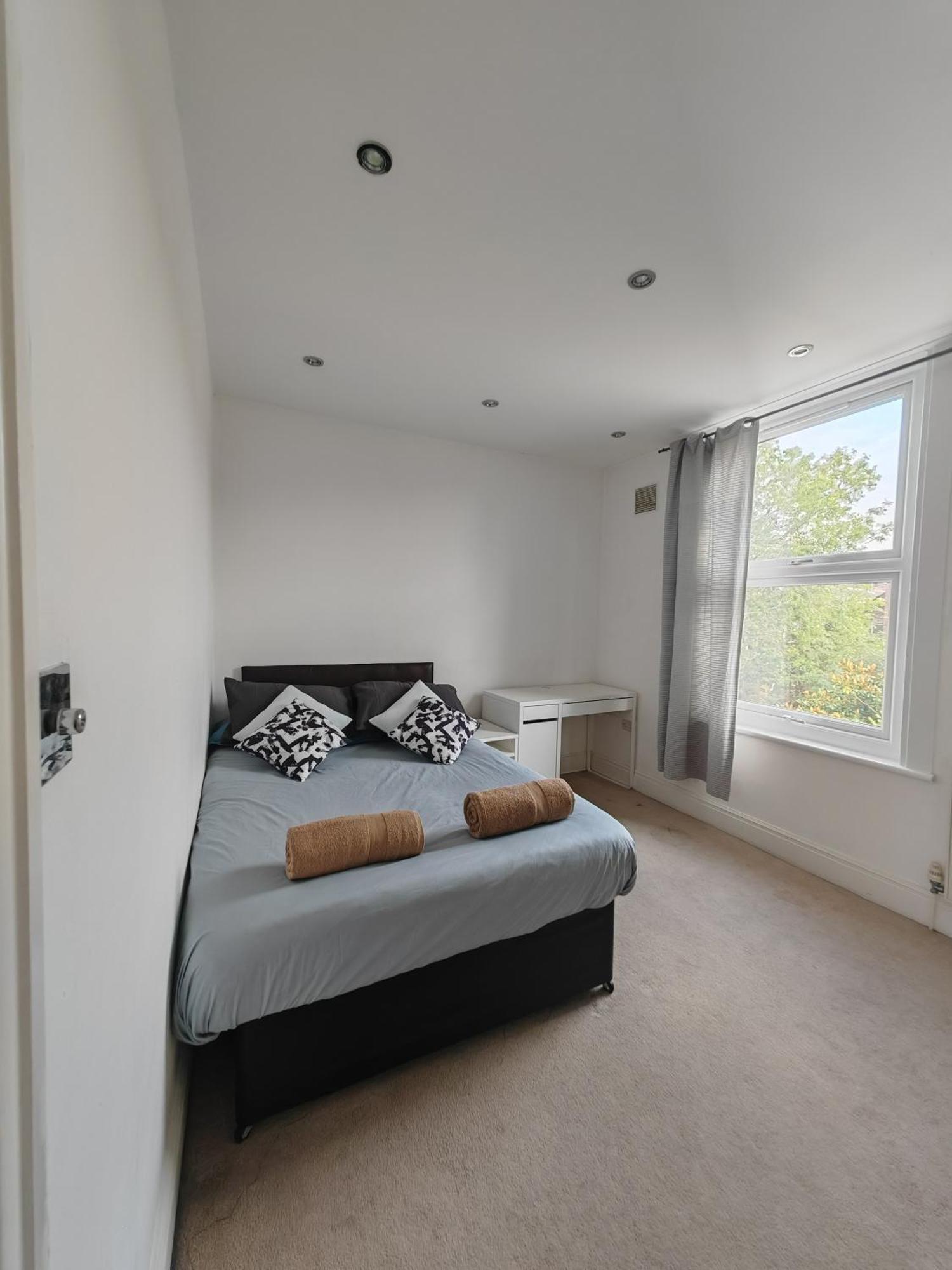 Spacious 3 Bedroom In * Londres