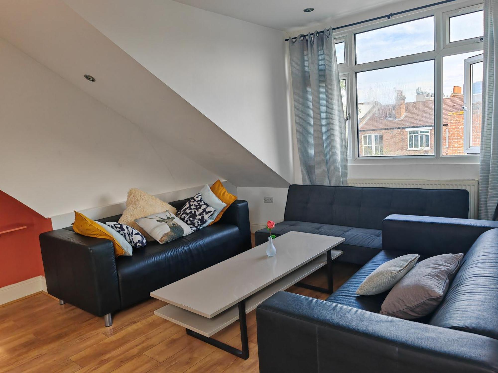 Spacious 3 Bedroom In
